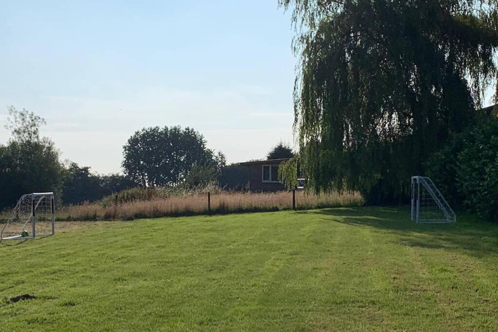 Holly Cottage, 2 Bed House, Sleeps 6 Cleobury Mortimer Exteriör bild