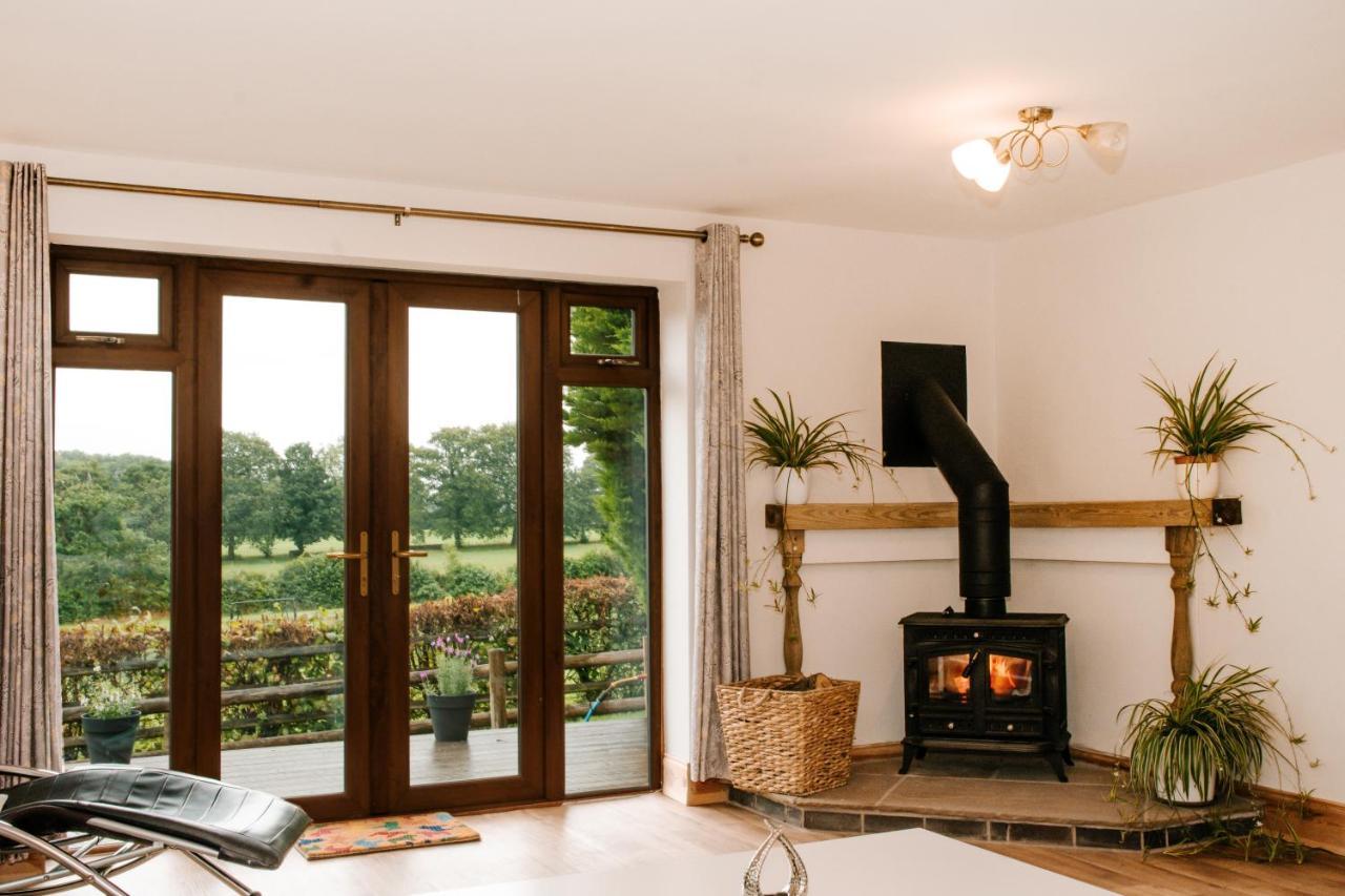 Holly Cottage, 2 Bed House, Sleeps 6 Cleobury Mortimer Exteriör bild